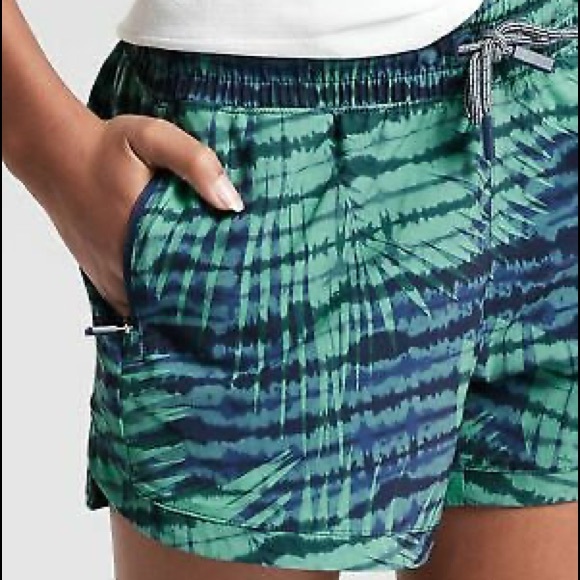 Athleta Other - Athleta Girl Palm Tie Dye All Play 3" Short
